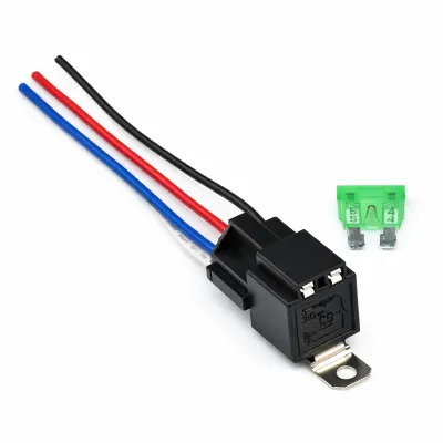 Relais porte fusible 30 ampères Précâblé 4 broches 12V